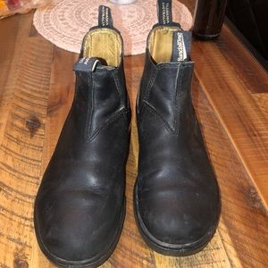 Blundstones